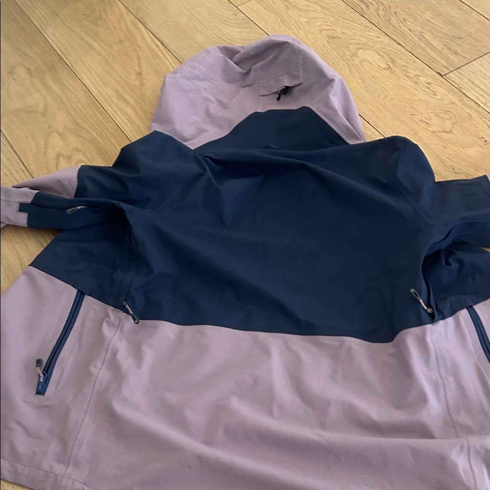 Outdoor Research Navy and Lavender Hooded Jacket - Picture 12 of 13